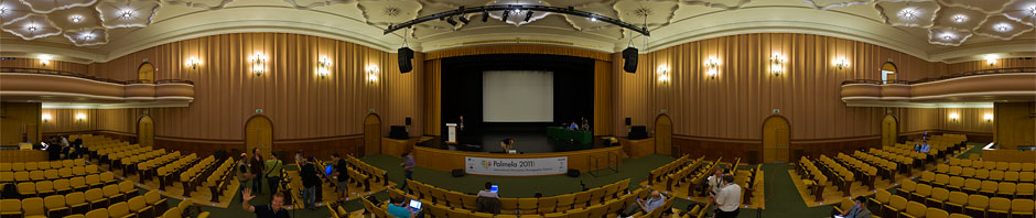 Picture of interior of Cine-Teatro São João in Palmela, Portugal.
