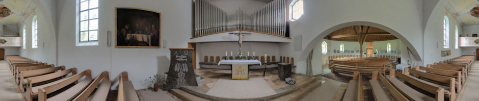 MMatern_20130503_3904_EvangelischeKircheVorAltarFusioned_wpheader.jpg