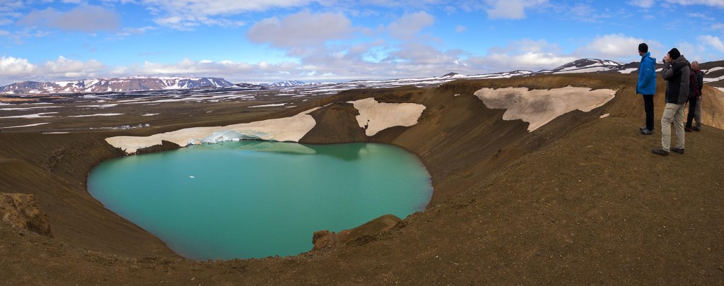 Tourists at Víti crater